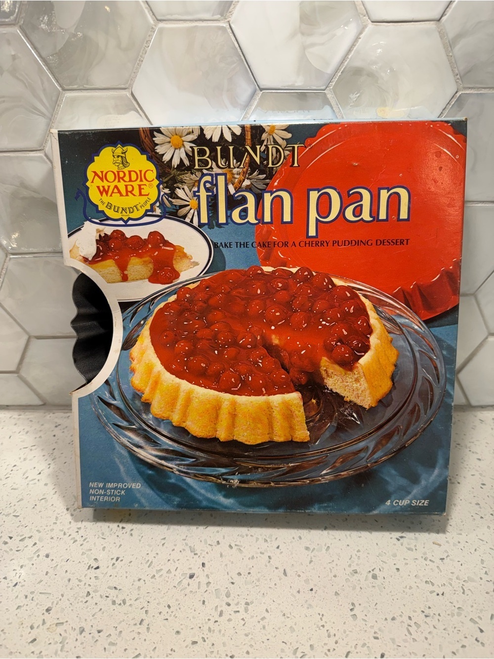 Nordicware Vintage Flan Bundt Pan Original Box & Booklet 1970’s Vintage